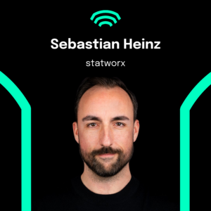 Auf dem Visual ist der Podcast-Gast Sebastian Heinz von statworx zu sehen.