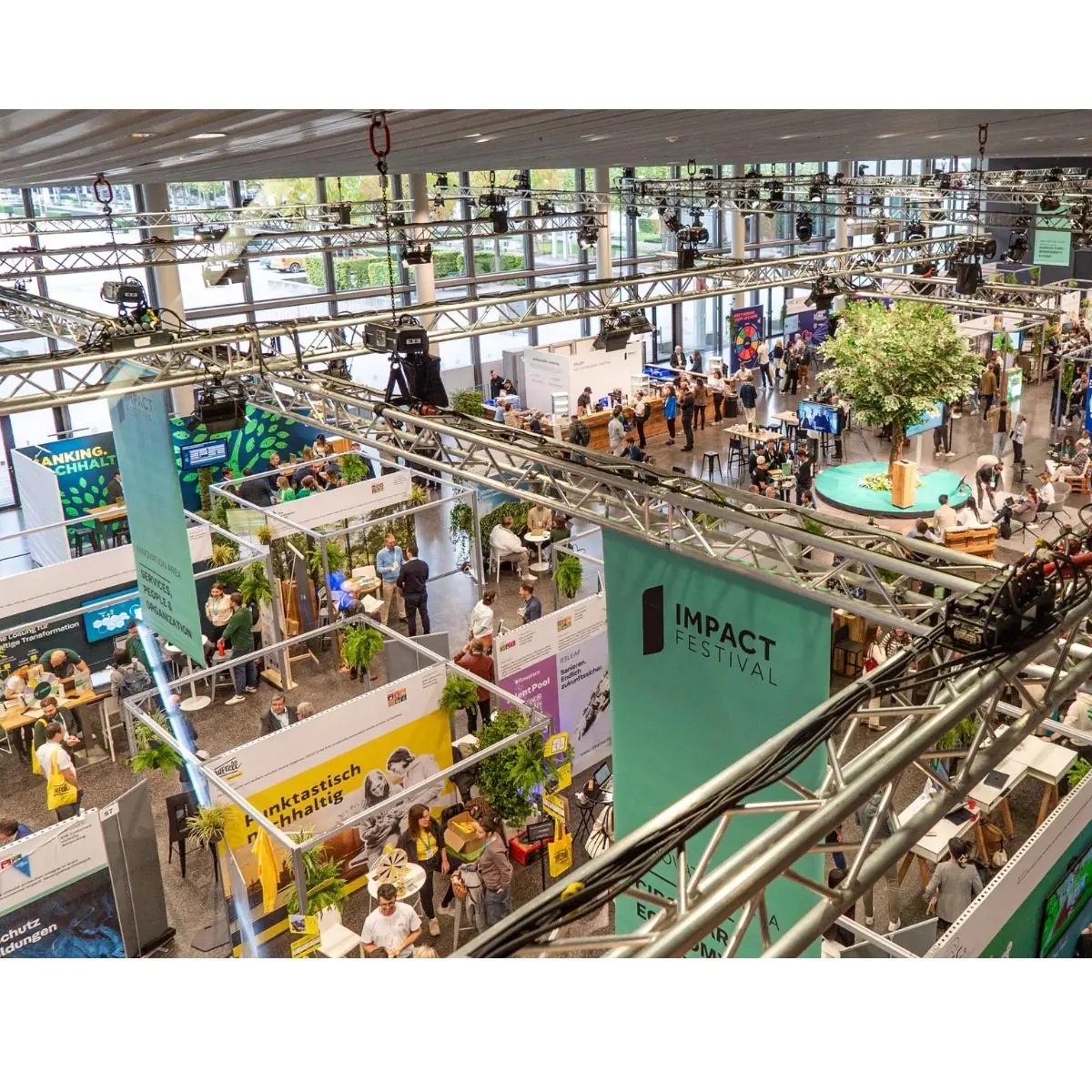 Impact Festival Stände in der Messe